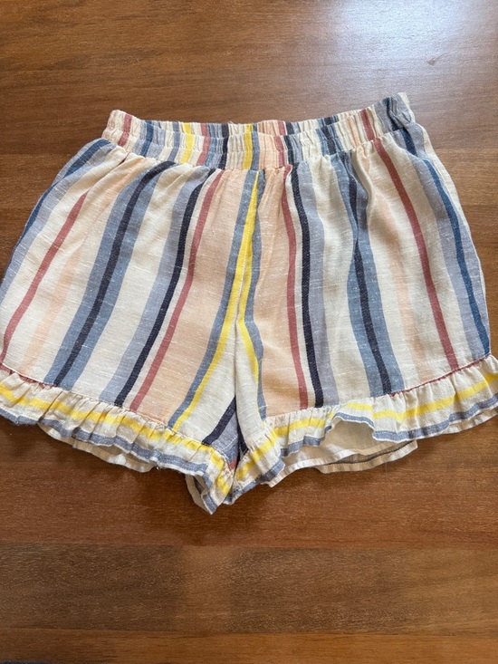 Francesca's Collections Pants - Francesca’s Sz M Striped Ruffle Hem Women’s Shorts - Multicolor